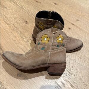 Floral Embroidered Tan Ankle Boots